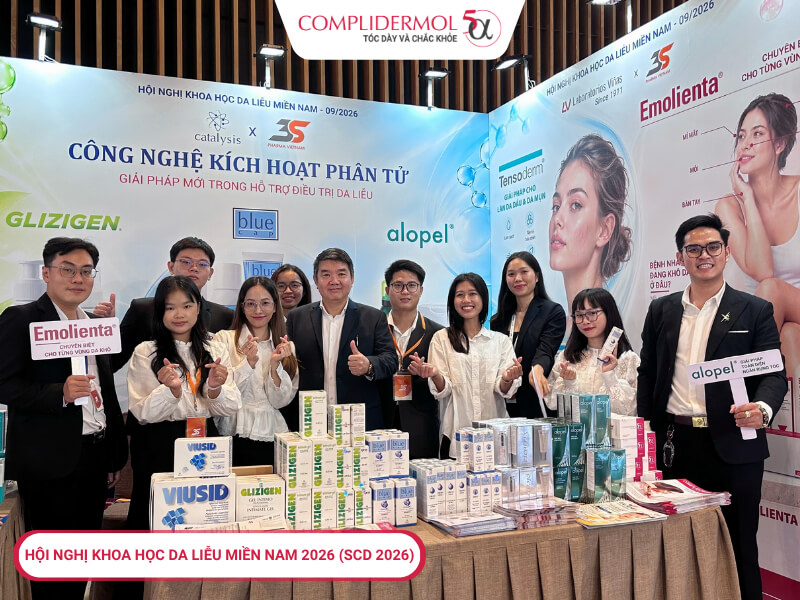 Đội ngũ nhân viên hỗ trợ tại gian hàng V9 tại hội nghị SCD 2026